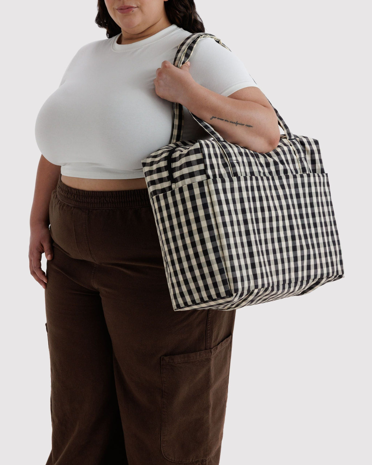 Daily Travel Cloud Carry-on - Black and Cream