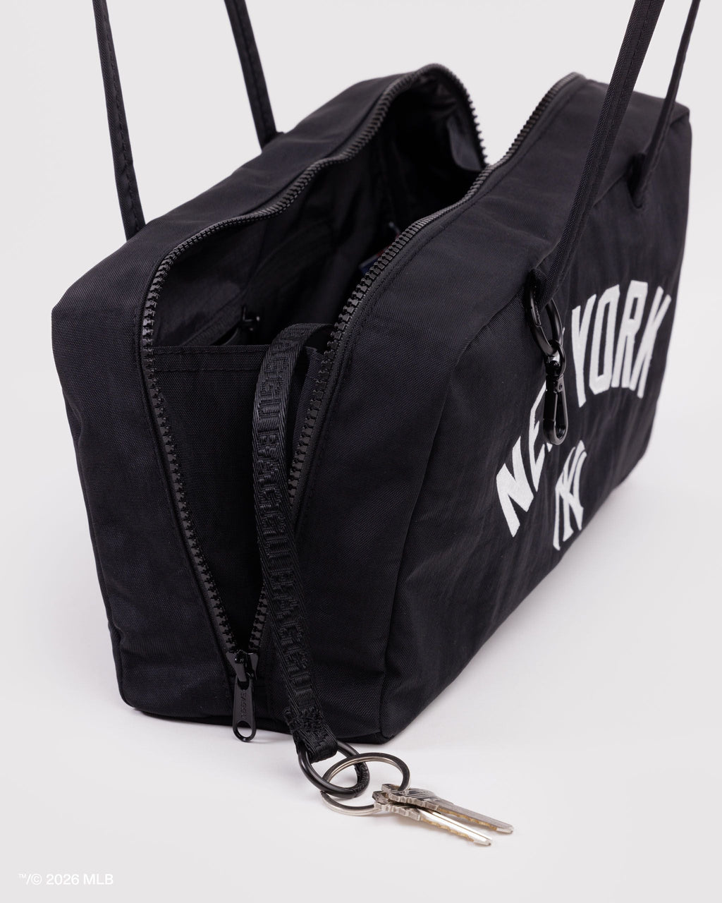 Practical Storage Nylon Bowler Bag - New York