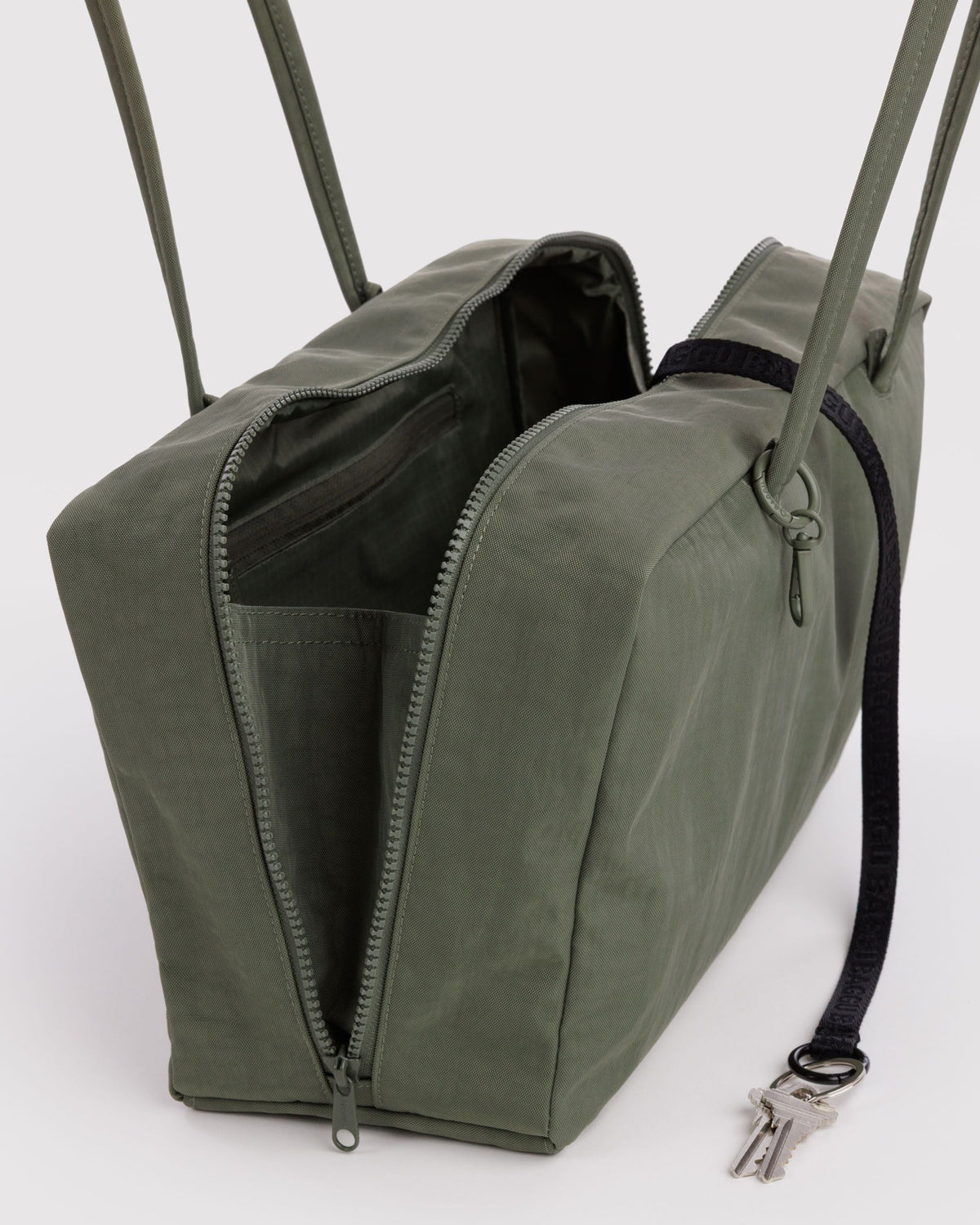 Practical Storage Medium Nylon Bowler Bag -