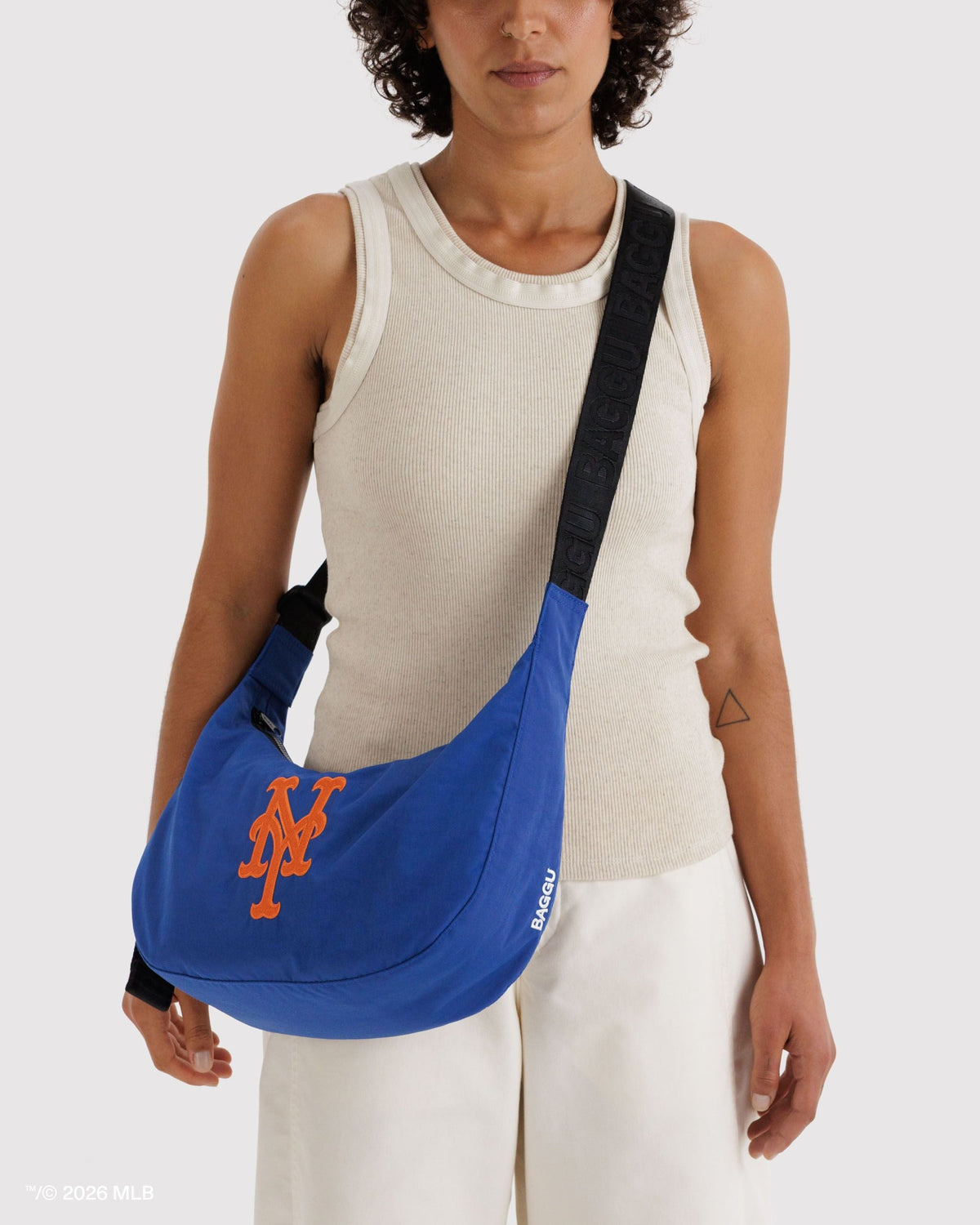 Practical Storage Medium Nylon Crescent Bag - New York