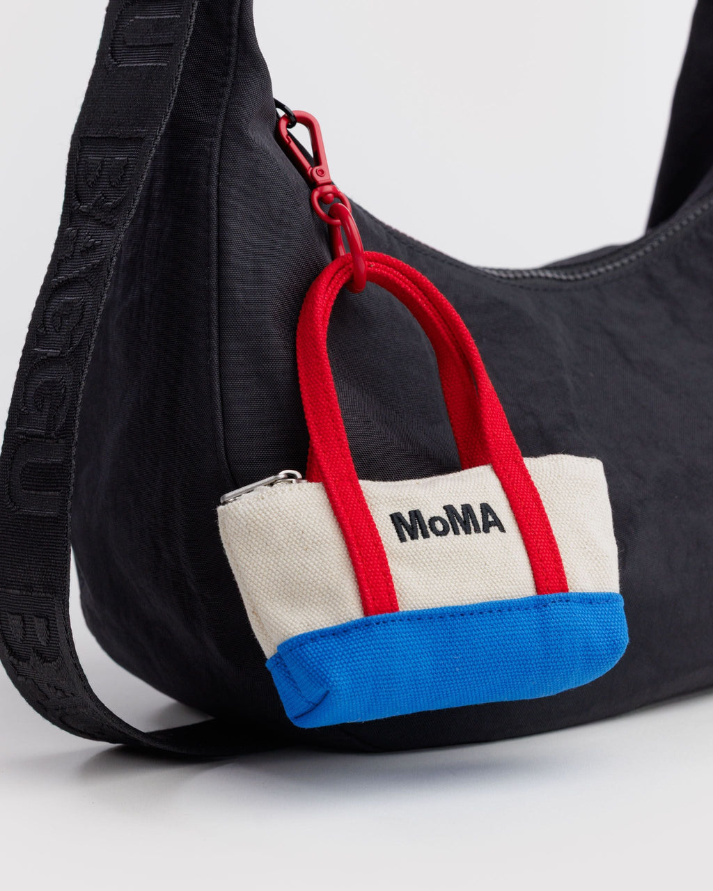 Versatile Carry MoMA Tote Charm - Red