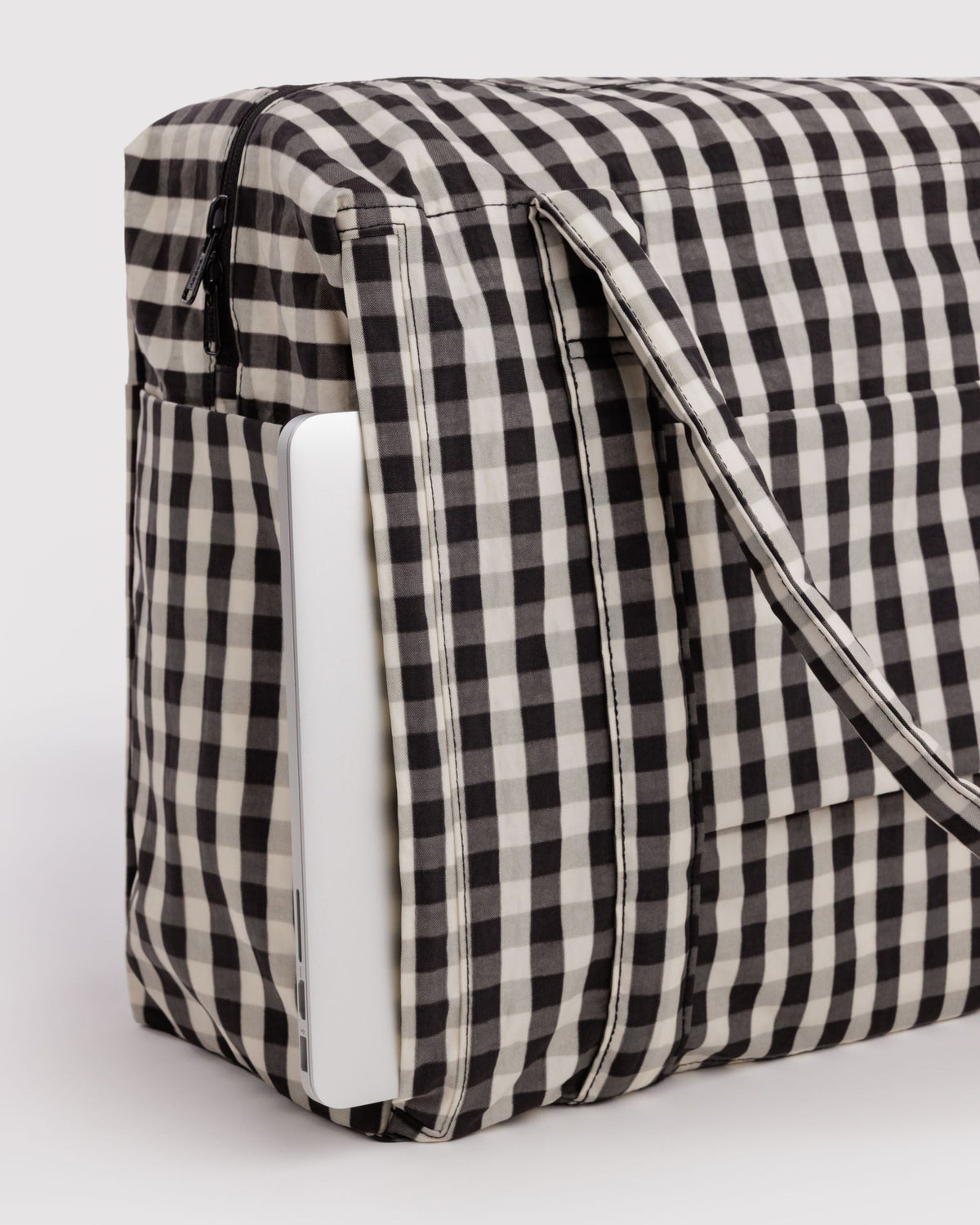 Daily Travel Cloud Carry-on - Black and Cream