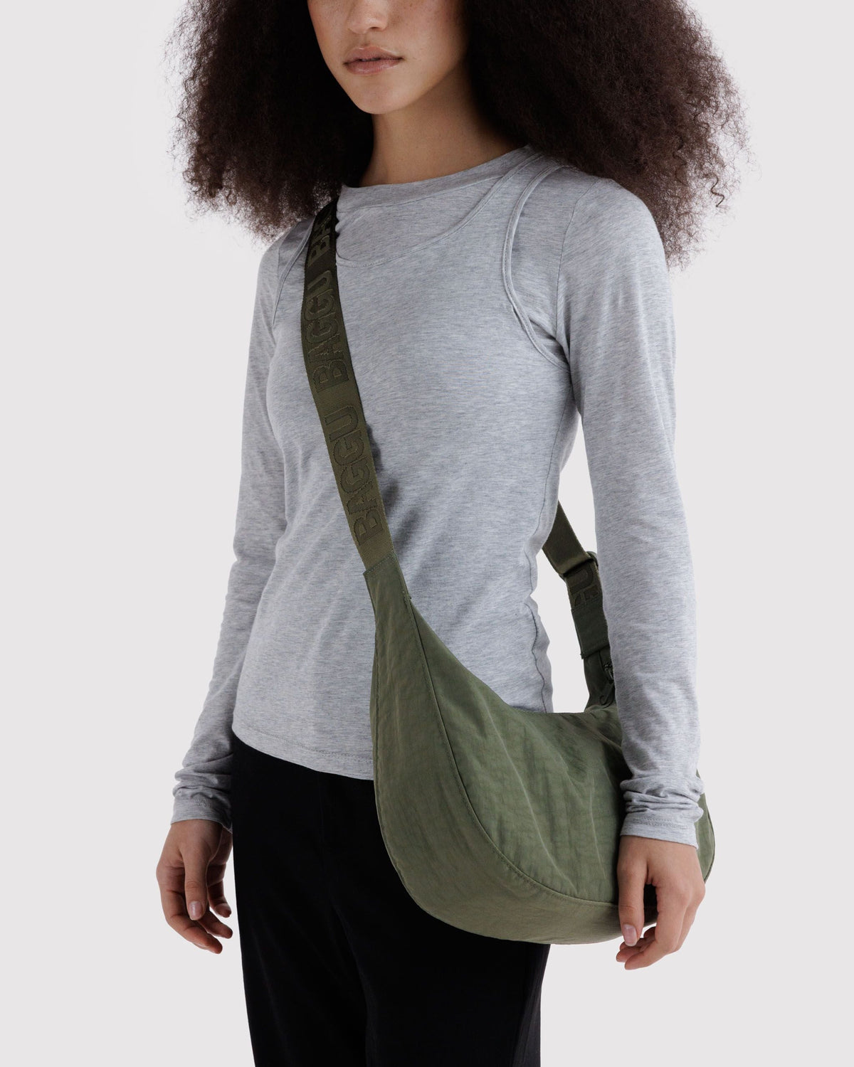 Practical Storage Medium Nylon Crescent Bag -