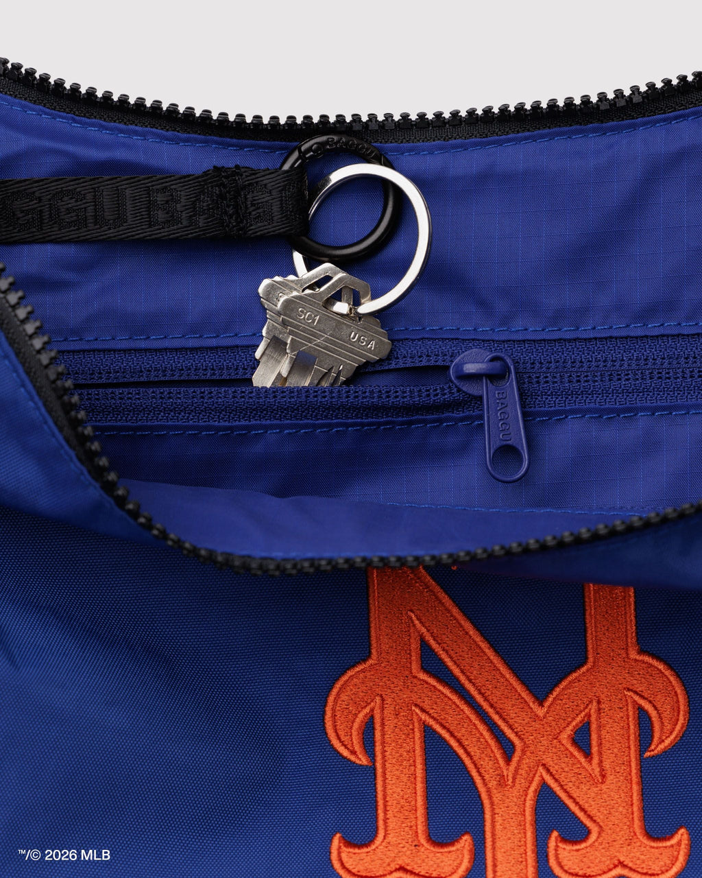 Practical Storage Medium Nylon Crescent Bag - New York
