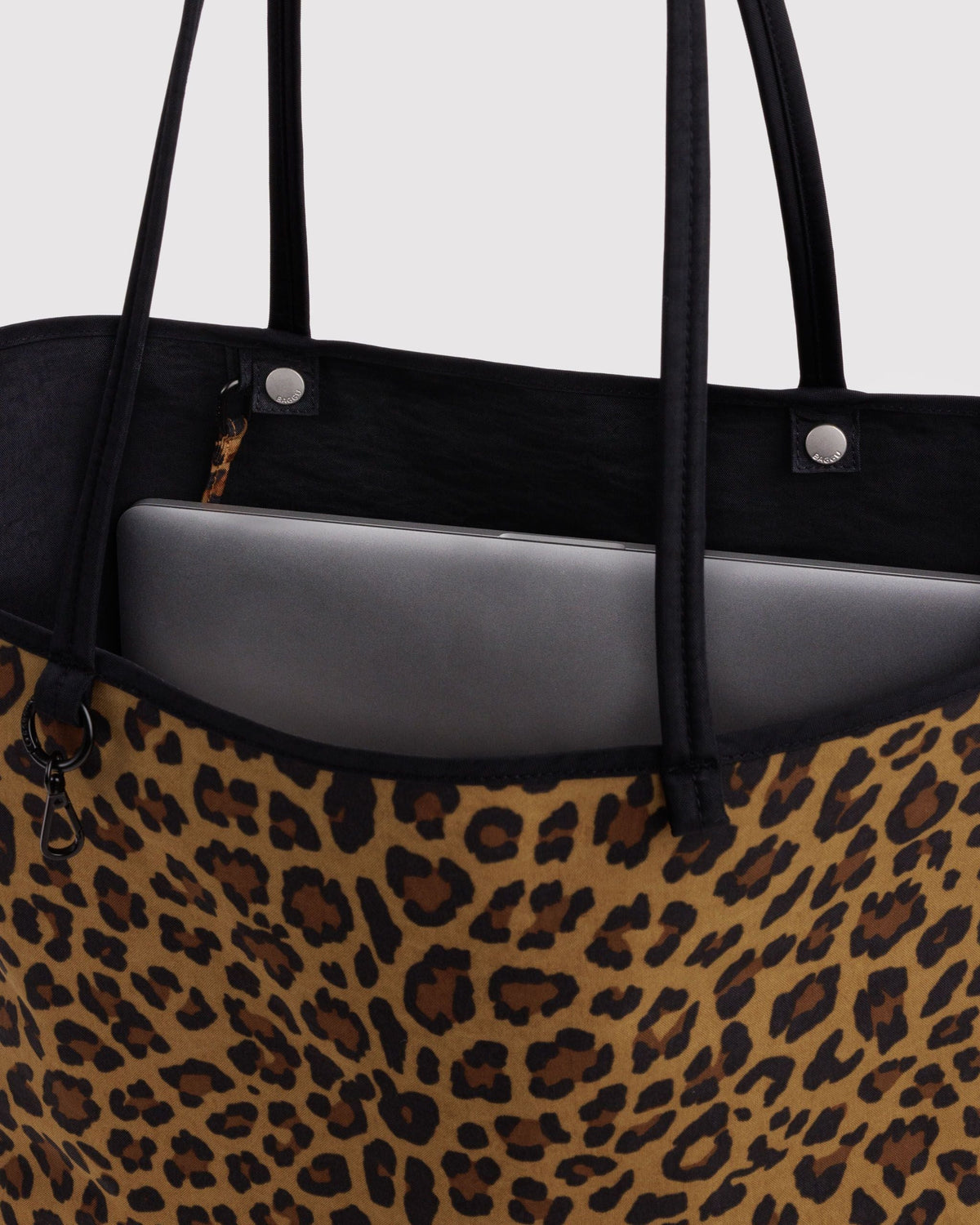 Everyday Carry Large Nylon Reversible Tote - Leopard
